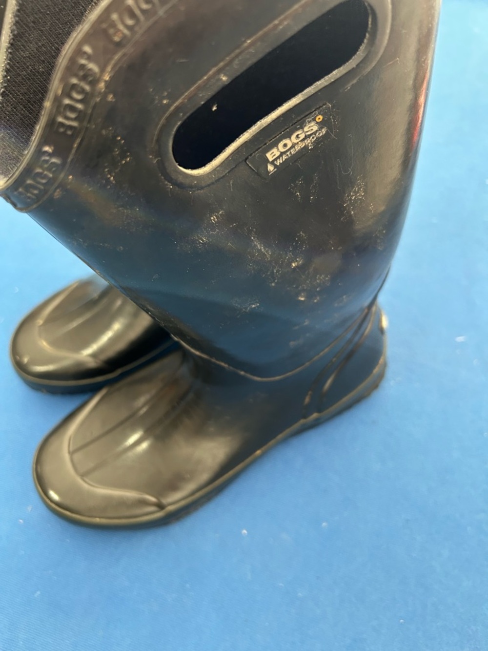 Bogs Black Women's Mid-Calf Rain Boots, size 9 - Picture 8 of 8